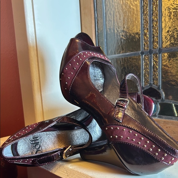 Sofft Burgundy Peep-Toe Heels - Picture 7 of 7